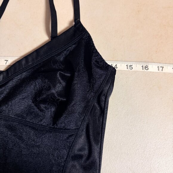 Black Shapewear Bodysuit w/ Adjustable Straps & Hook Closure โ Sleek Sculpting - Picture 9 of 9